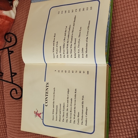 THE BEST OF THE BROTHERS GRIMM. BOOK - Picture 9 of 12